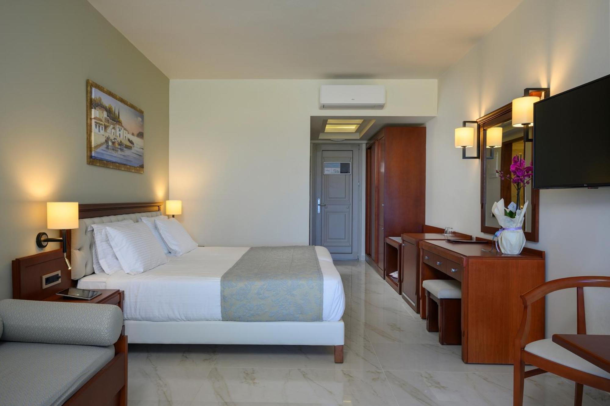 Vantaris Palace Paralia Kourna Екстер'єр фото