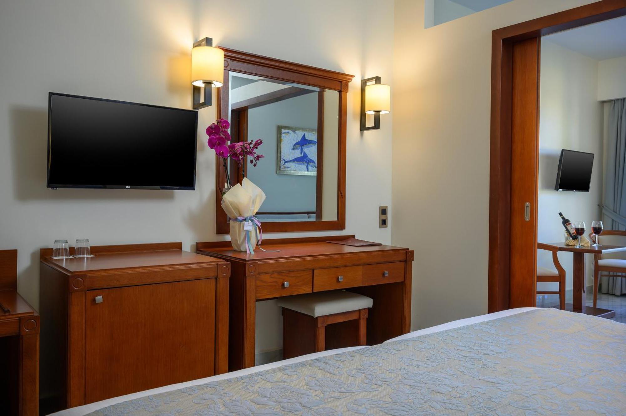 Vantaris Palace Paralia Kourna Екстер'єр фото